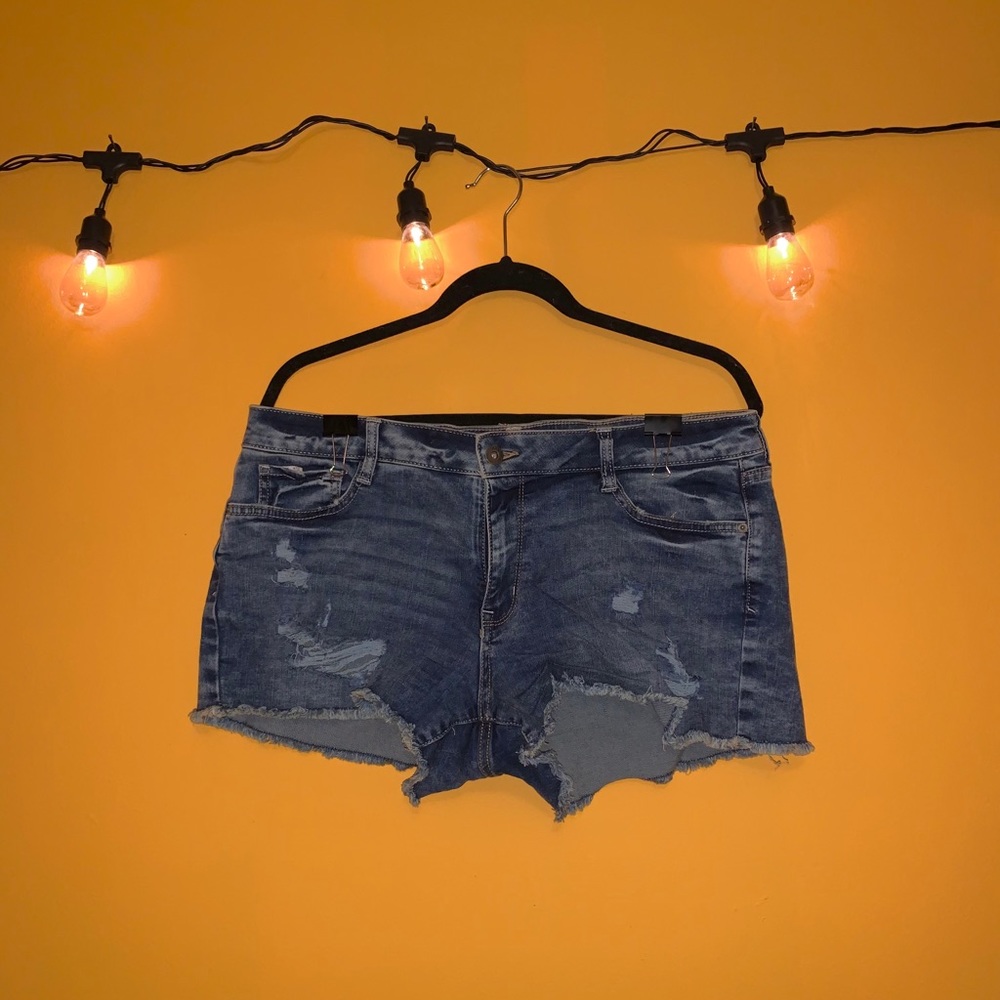 Arizona Jean CO Ripped Jean Shorts